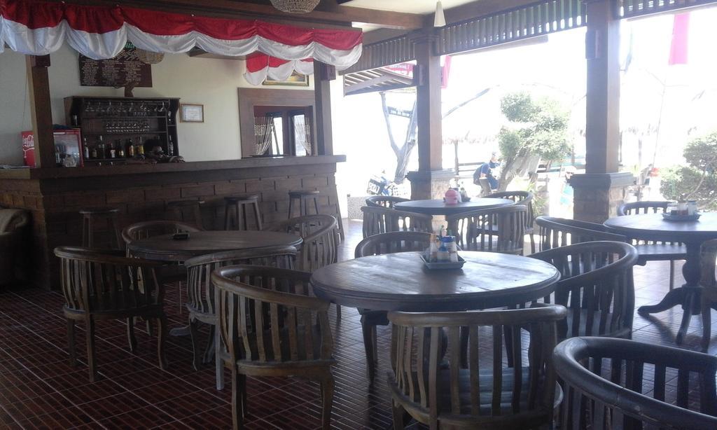 Coral Beach Pizza Cottages Gili Trawangan Dış mekan fotoğraf