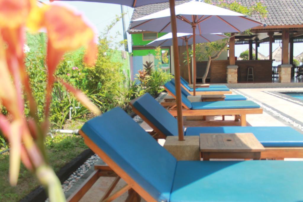 Coral Beach Pizza Cottages Gili Trawangan Dış mekan fotoğraf